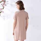 达芙妮 100%桑蚕丝 夏季新款 纯色短袖 简约时尚 桑蚕丝连衣裙